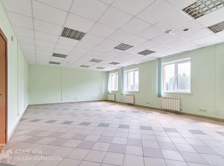 Oficina 1 000 m² en Minsk, Belarús