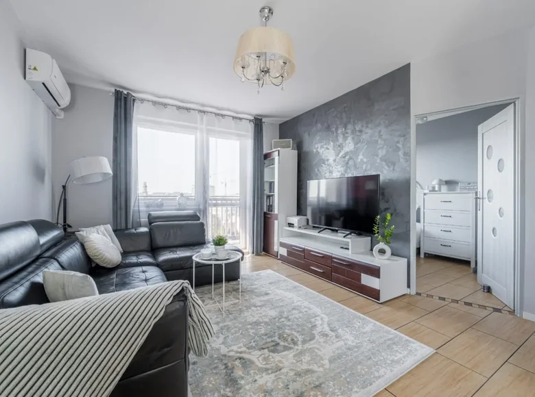 2 room apartment 44 m² Zabki, Poland