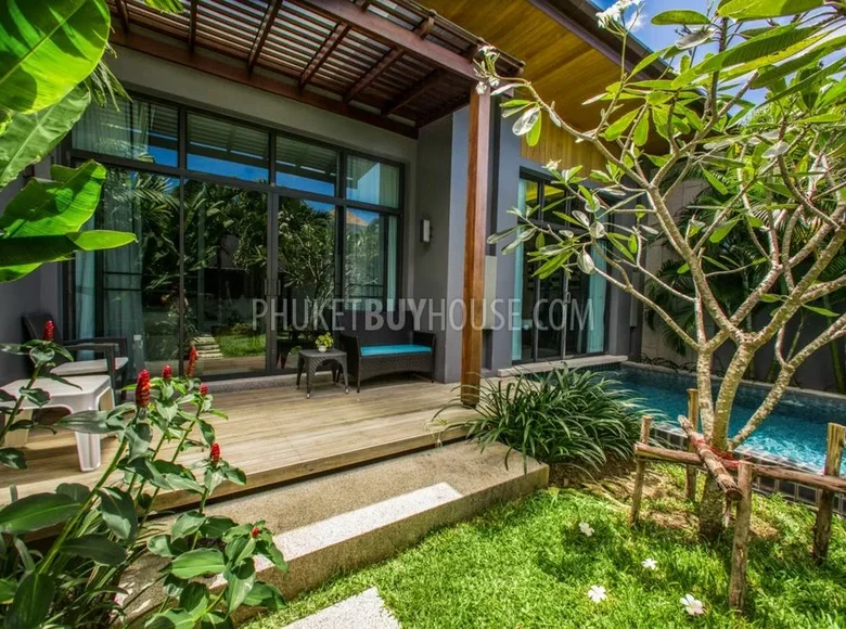 Villa mit 2 Schlafzimmern 110 m² Rawai, Thailand