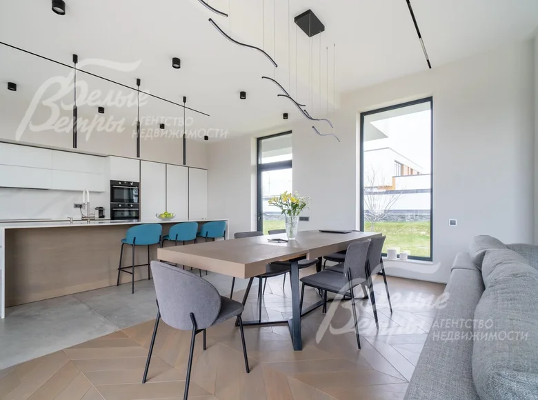 Haus 6 zimmer 333 m² Naro Fominskij gorodskoj okrug, Russland