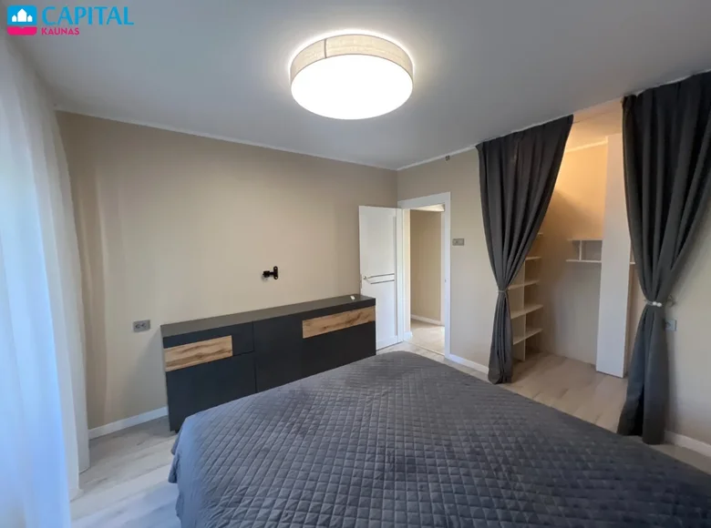 Mieszkanie 4 pokoi 81 m² Kowno, Litwa