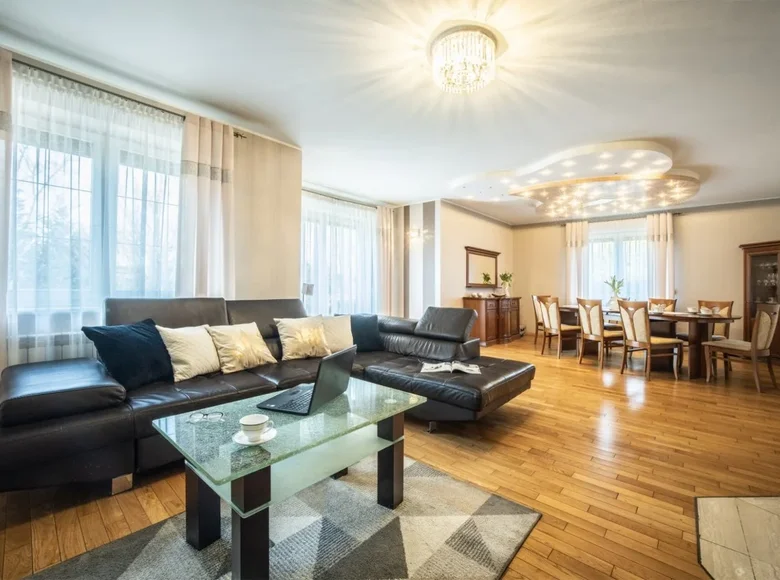 Maison 260 m² Lodz, Pologne