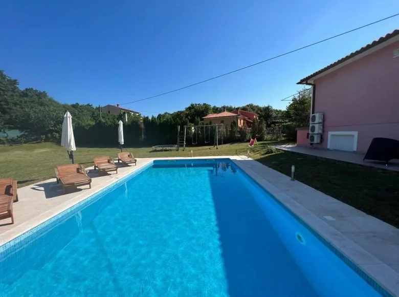 6 bedroom villa 320 m² Rabac, Croatia