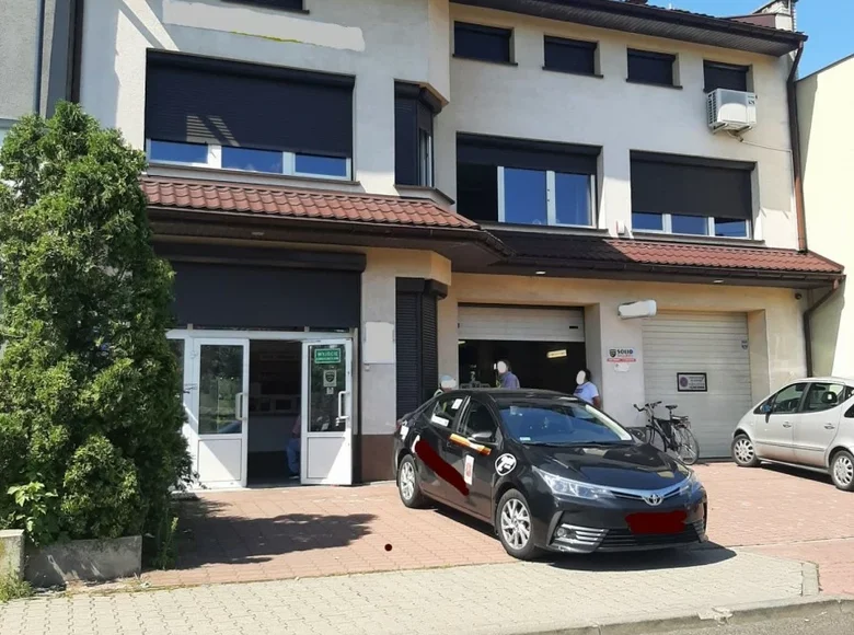 Коммерческое помещение 624 м² Варшава, Польша