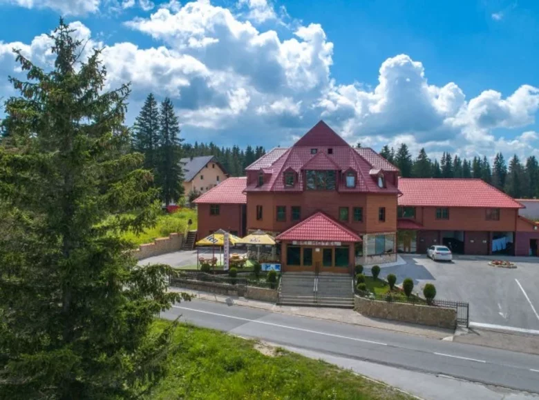 Hotel 2 140 m² in Zabljak, Montenegro