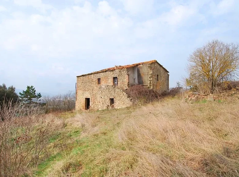 Revenue house 583 m² in Umbertide, Italy