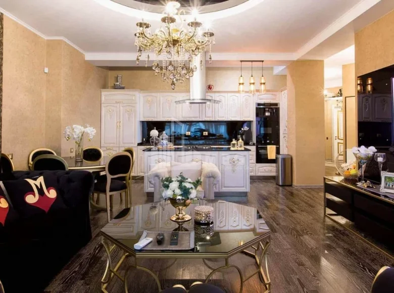 Mieszkanie 3 pokoi 150 m² Tbilisi, Gruzja