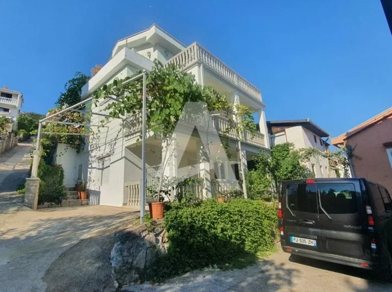 Wohnung 3 Schlafzimmer  in Krasici, Montenegro