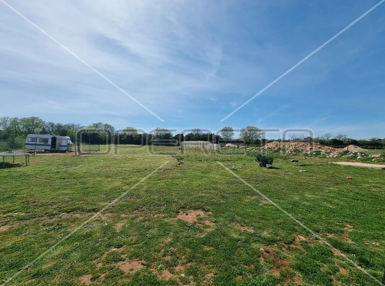 Land 770 m² Opcina Sveti Filip i Jakov, Croatia