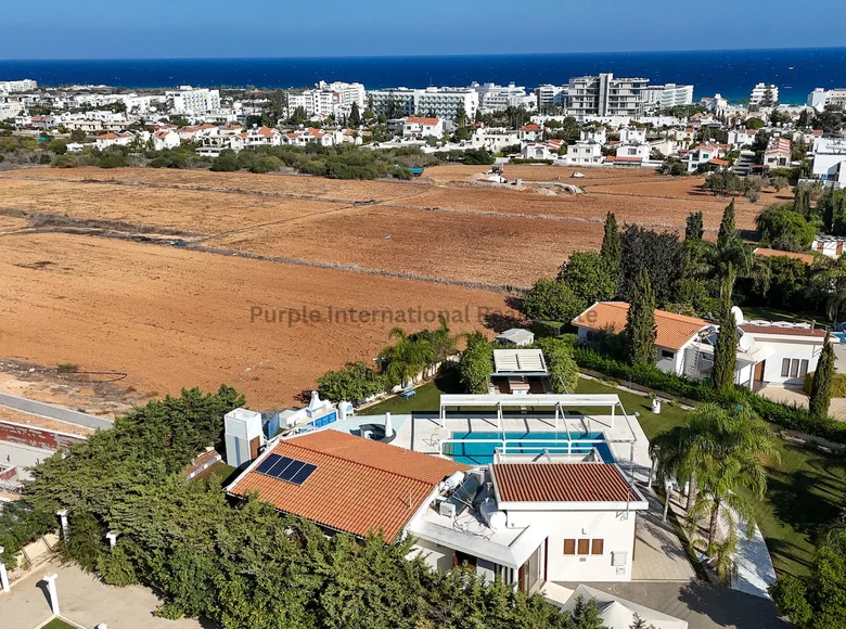 Вилла 4 спальни 145 м² Паралимни, Кипр