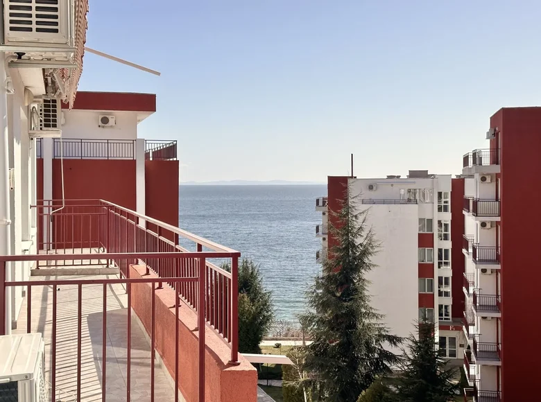 Квартира 2 комнаты 61 м² Святой Влас, Болгария