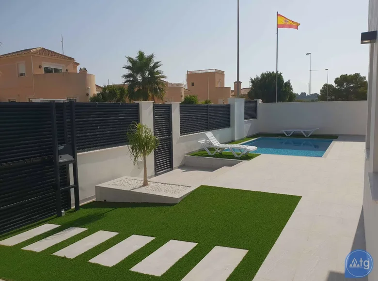 2 bedroom Villa 92 m² Pilar de la Horadada, Spain