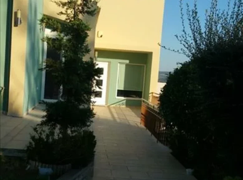 6 bedroom villa 380 m² Lokroi Municipality, Greece