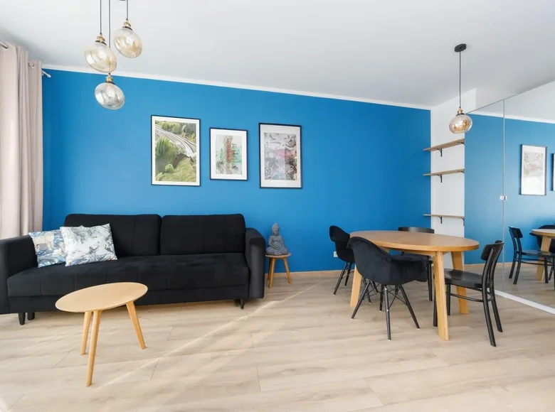 2 room apartment 40 m² in Warsaw, Poland