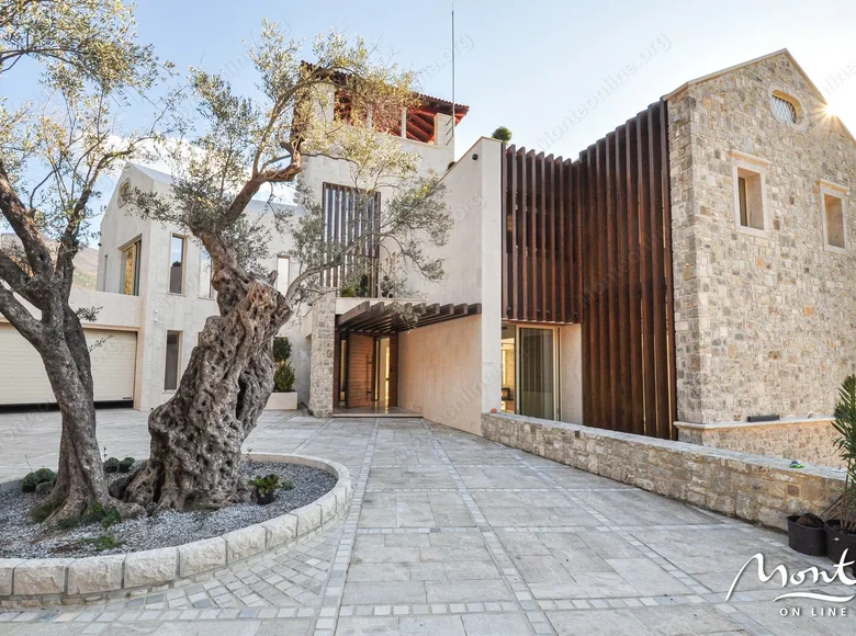 7 bedroom villa 791 m² Tivat, Montenegro
