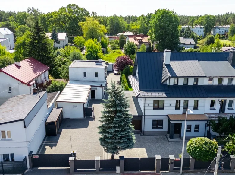 3 bedroom house 268 m² Marki, Poland