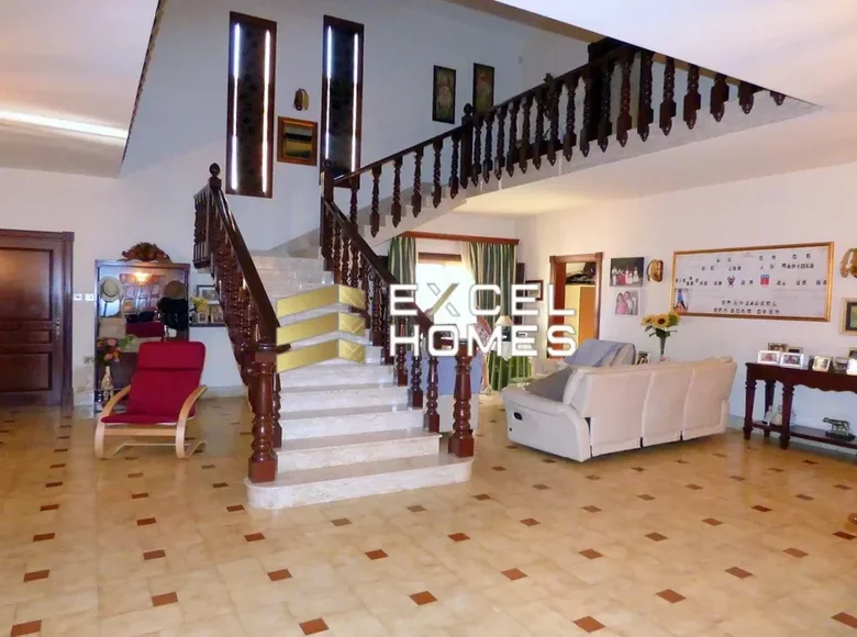 4-Schlafzimmer-Villa  Attard, Malta