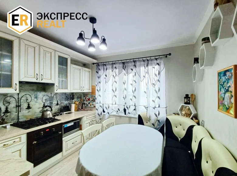 Apartamento 4 habitaciones 82 m² Kobriny, Belarús