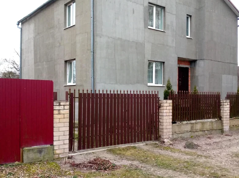 House 195 m² Pinsk, Belarus