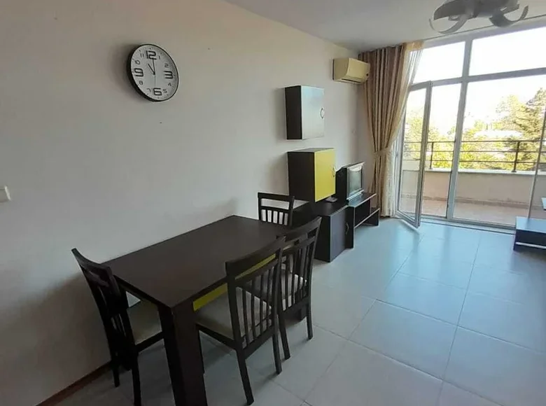 Квартира 2 комнаты 66 м² Несебр, Болгария