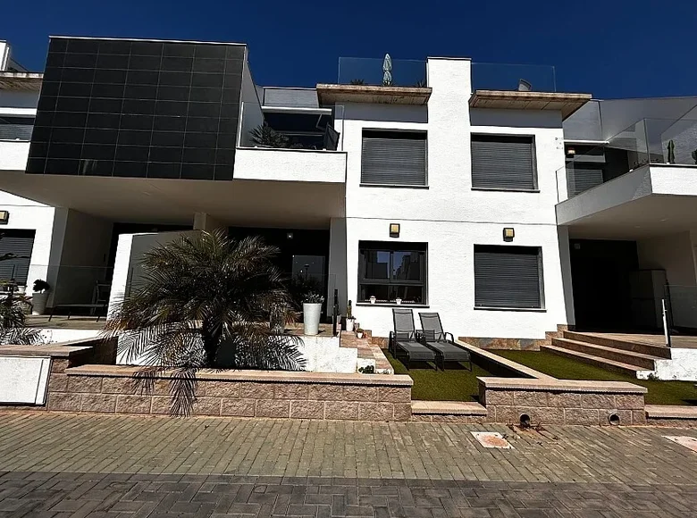 Bungalow z 2 sypialniami 65 m² Pilar de la Horadada, Hiszpania