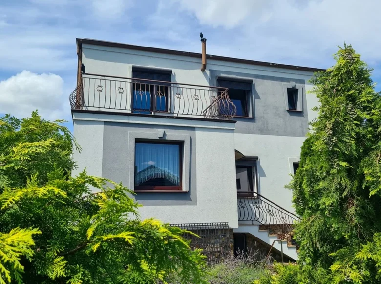 House 240 m² Kostrzyn, Poland