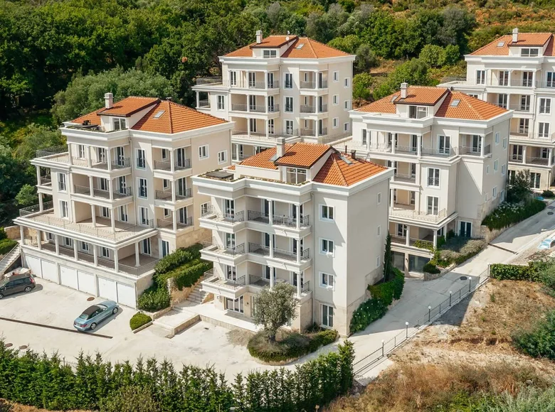 Apartamento 4 habitaciones 6 m² Kumbor, Montenegro