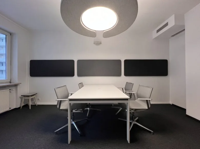 Коммерческое помещение 5 комнат 126 м² в Варшаве, Польша