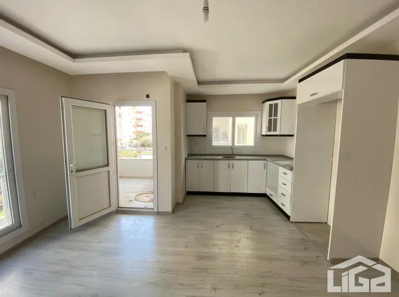 Квартира 3 комнаты 95 м² Эрдемли, Турция
