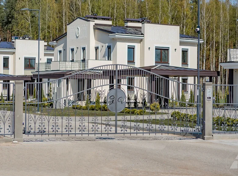 Haus 4 zimmer 220 m² Sebruciems, Lettland