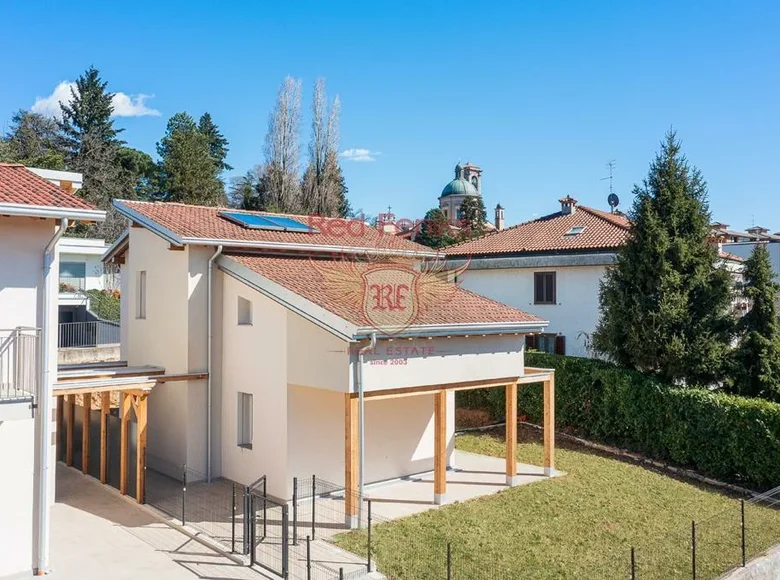 3 bedroom villa 246 m² Germignaga, Italy