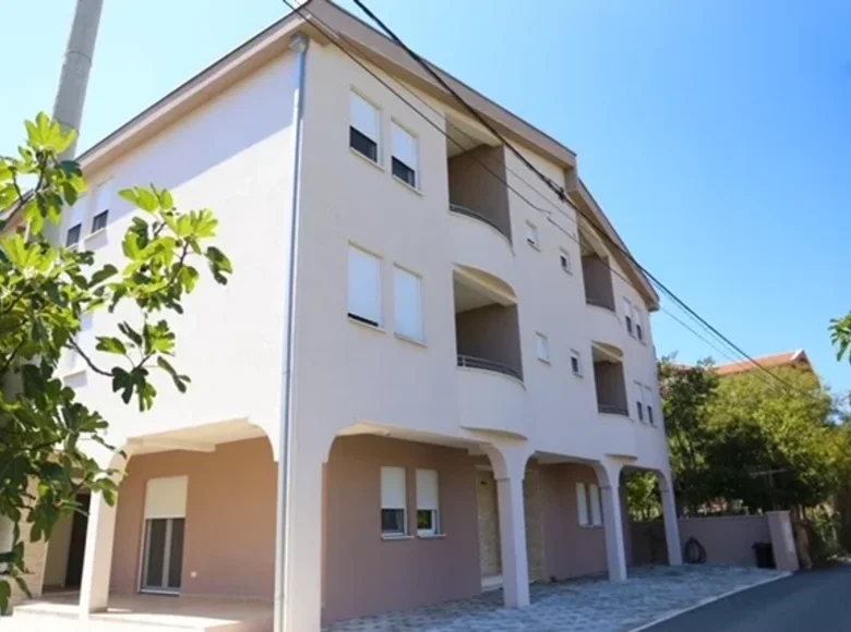 Hôtel 500 m² à Ulcinj, Monténégro
