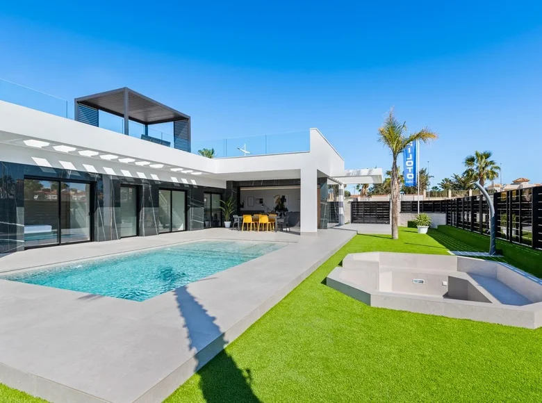 Villa de tres dormitorios 122 m² Algorfa, Španjolska