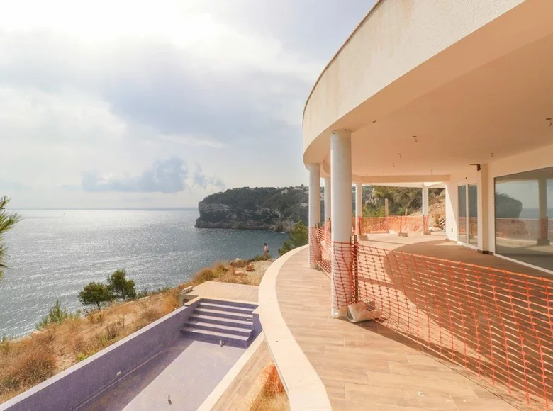 6-Schlafzimmer-Villa 600 m² Javea, Spanien