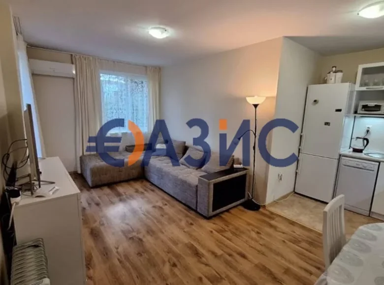 Квартира 2 комнаты 74 м² Равда, Болгария