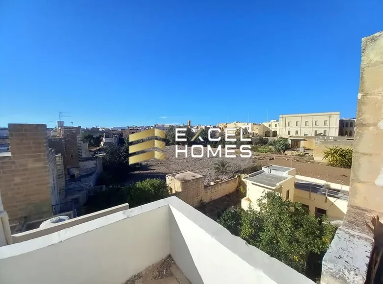 Таунхаус 4 спальни  Fontana, Мальта