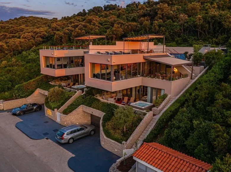 6 bedroom villa 692 m² Grad Korcula, Croatia