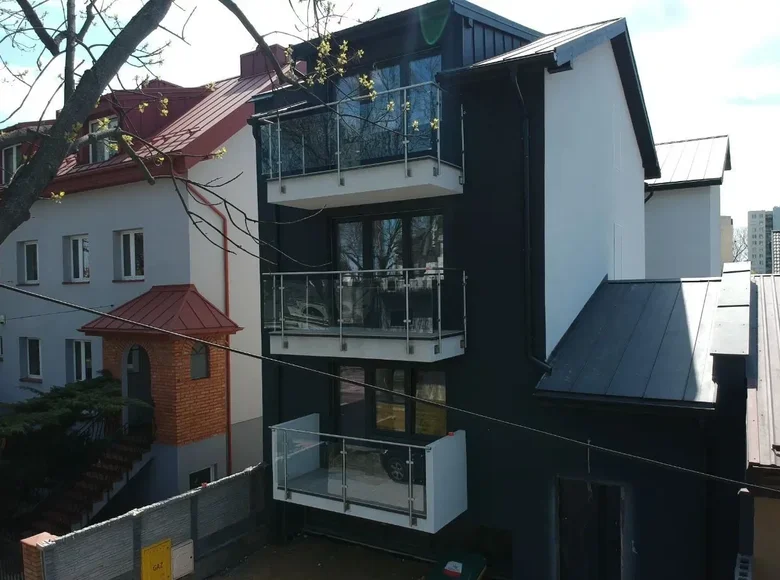 Mansion 10 rooms 347 m² Warsaw, Poland