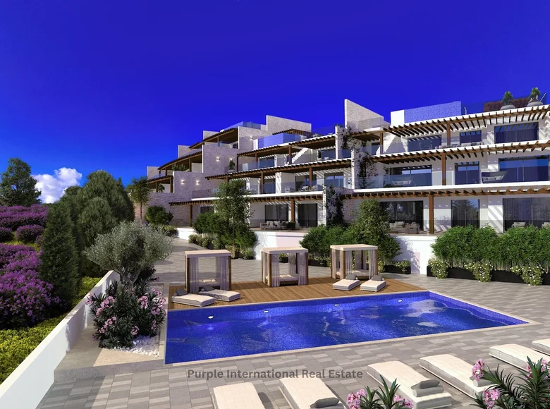 Mieszkanie 3 pokoi 140 m² Pafos, Cypr