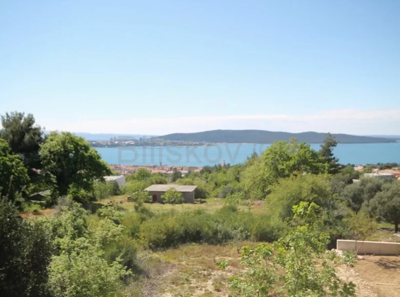 Parcelas 1 464 m² Kastel Sucurac, Croacia