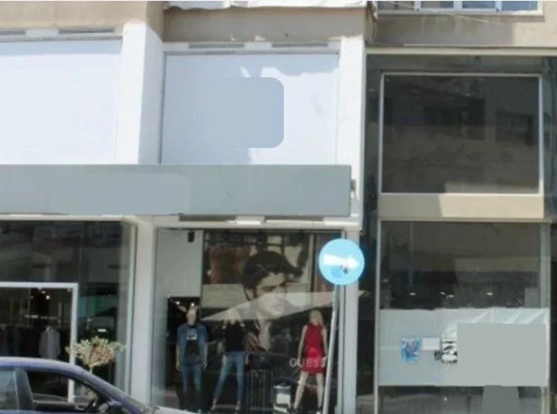 Shop 559 m² in Larnaca, Cyprus