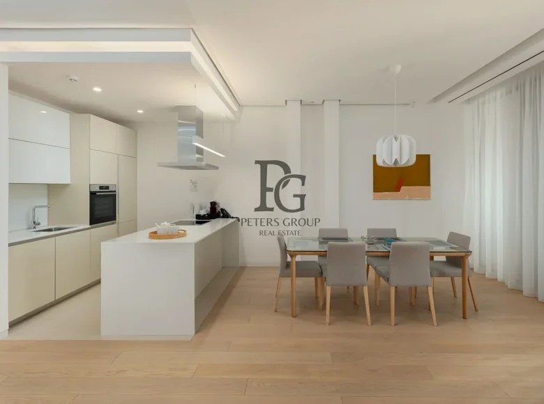 Квартира 2 спальни  Будва, Черногория