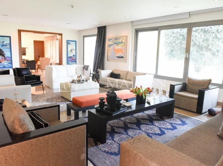 Haus 5 Schlafzimmer 830 m² Strovolos, Zypern