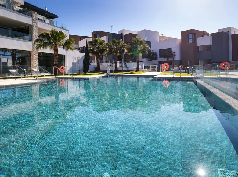 Mieszkanie 3 pokoi 286 m² Artola, Hiszpania