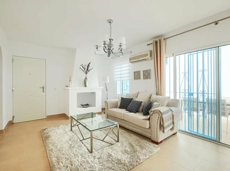Szeregowiec 2 pokoi 70 m² Resinera Voladilla, Hiszpania