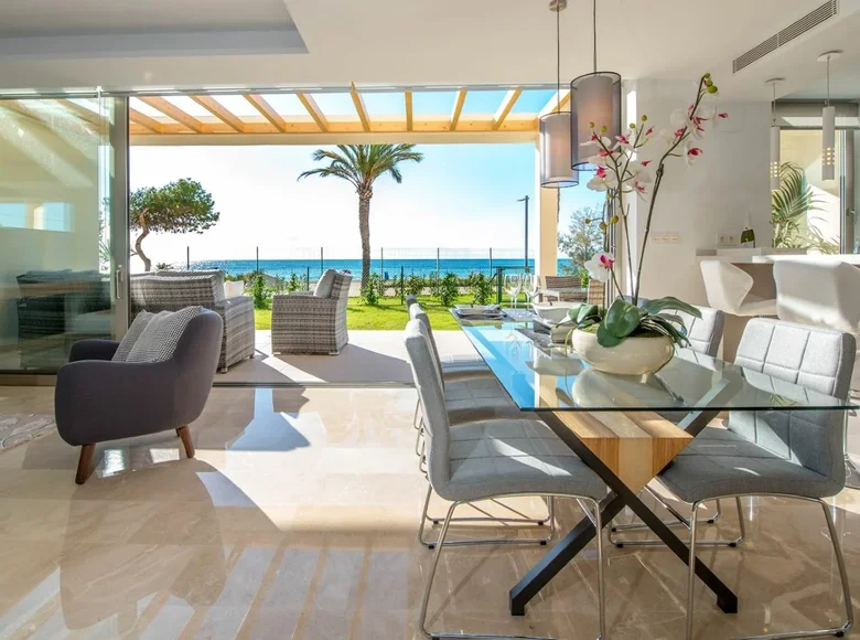 3 bedroom townthouse 127 m² Abadin, Spain