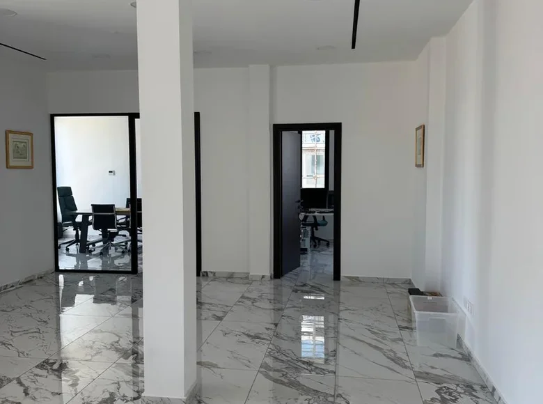Oficina  en Germasogeia, Chipre