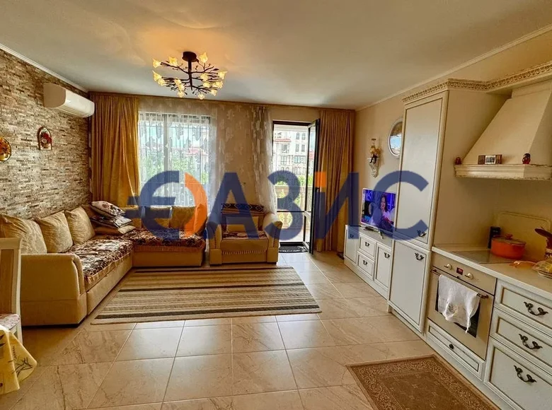 Mieszkanie 3 pokoi 118 m² Rawda, Bułgaria