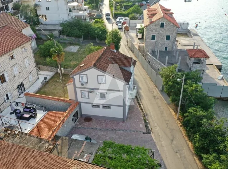 4 bedroom house  Stoliv, Montenegro