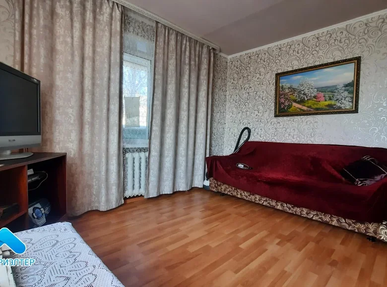 Квартира 4 комнаты 77 м² Калинковичи, Беларусь
